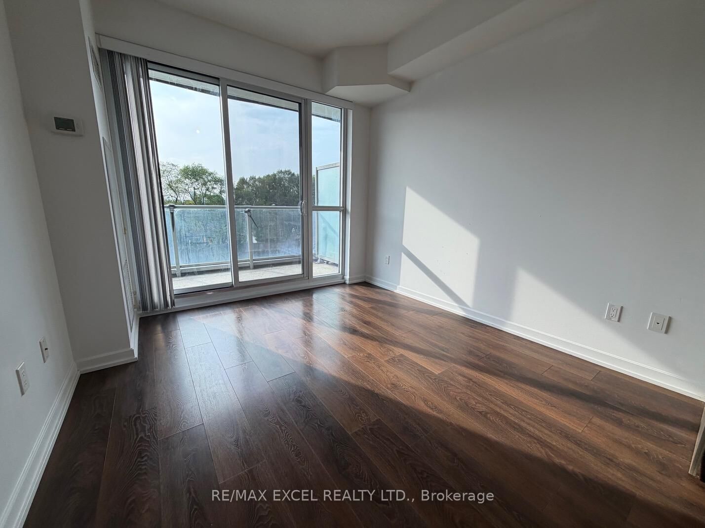 Property Photo:  52 Forest Manor Road 219  ON M2J 0E2 