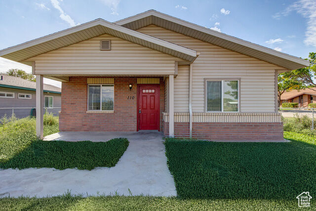 Property Photo: 110 E 100 N UT 84052