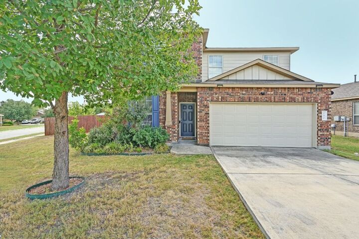 140 Lynn Crest Bend  Buda TX 78610 photo
