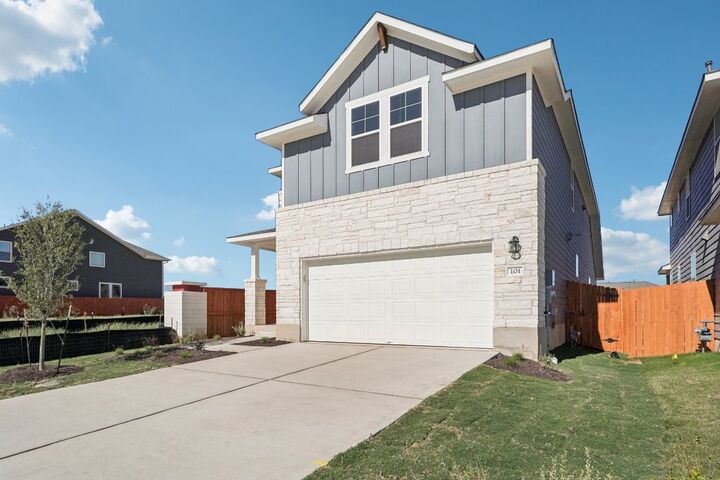 Property Photo: 101 Clover Bend TX 78642