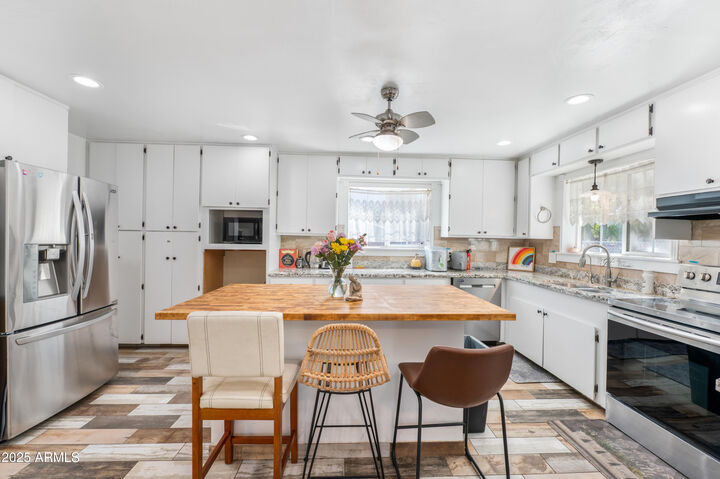 Property Photo:  4540 E Bird Lane  AZ 86326 