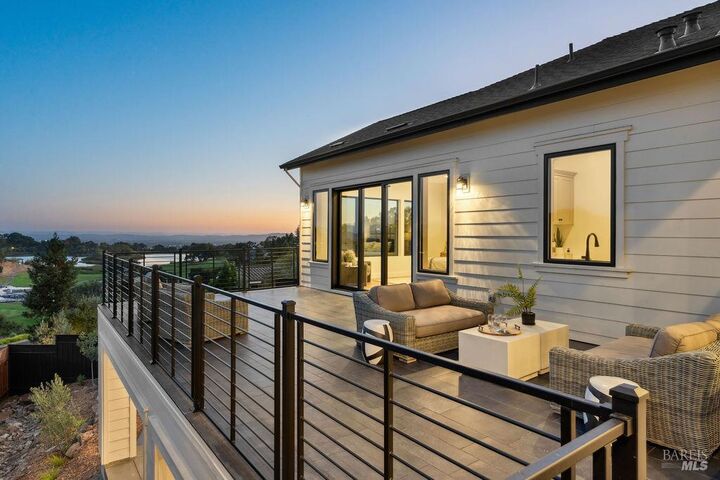 Property Photo:  3720 Lakebriar Place  CA 95403 