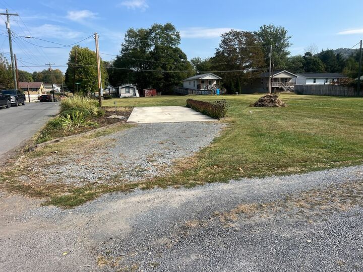 Property Photo:  142 Washington Street  WV 24910 