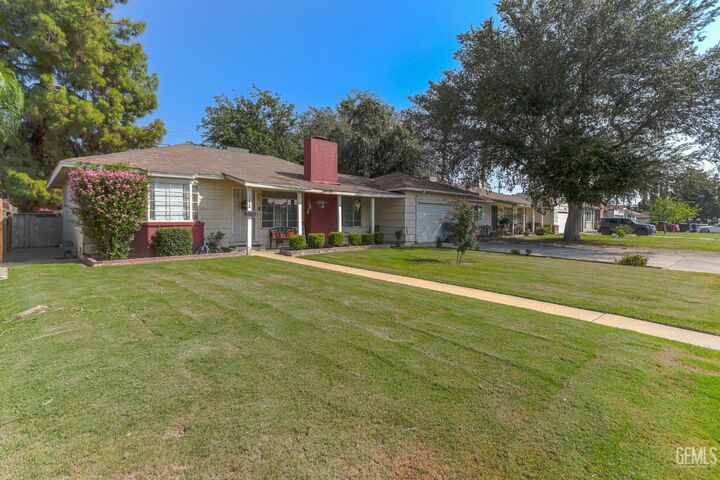 3720 Apache Avenue  Bakersfield CA 93309 photo