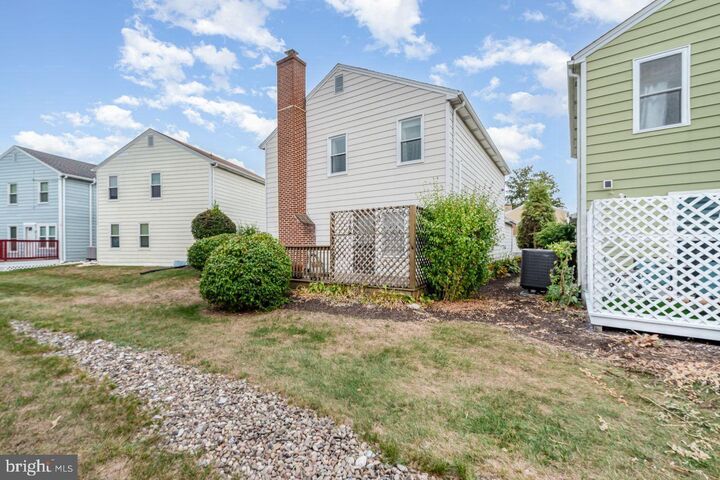 Property Photo:  2225 Concord Circle  PA 17110 