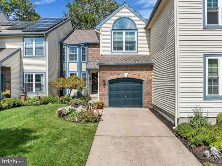 Property Photo:  30 Summerhill Lane  NJ 08055 