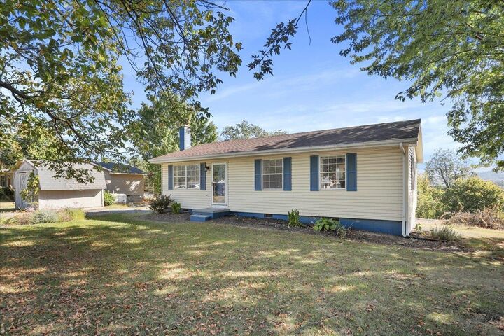 Property Photo:  8700 Lacey Heights Ave  VA 22802 
