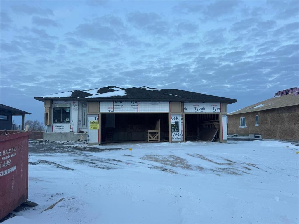 Property Photo:  3 Thompson Court  MB R0G 1N0 