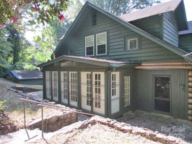 Property Photo: 3465 Lynn Road NC 28782