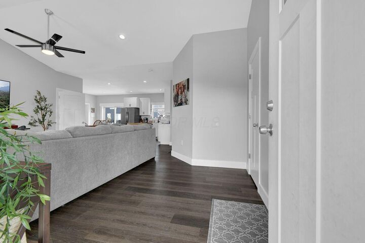 Property Photo:  2128 Ava Lane  OH 43055 
