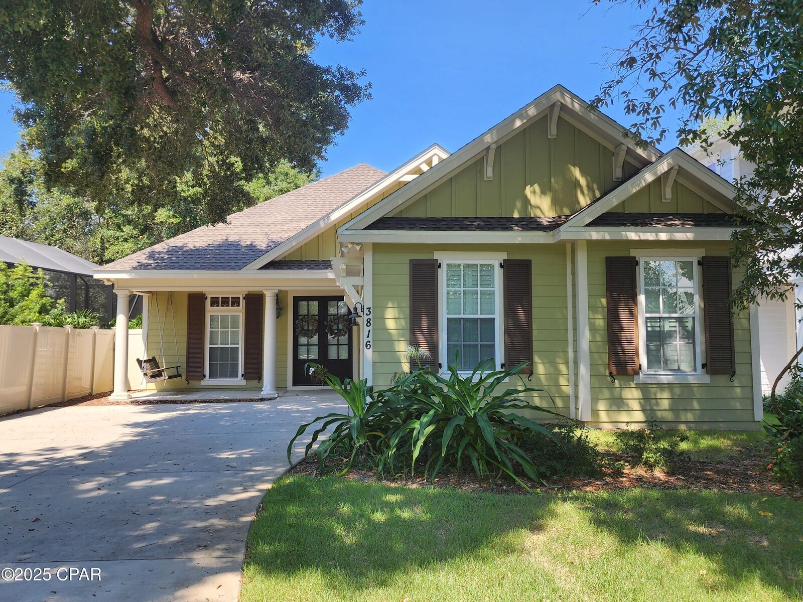 Property Photo: 3816 Mariner Drive FL 32408