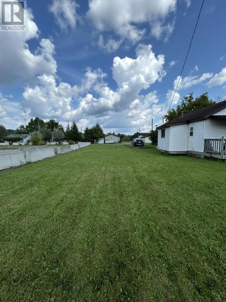 133 Burns St  Atikokan ON P0T 1C0 photo