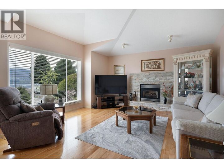 Property Photo: 3336 Chancellor Place BC V4T 2R1
