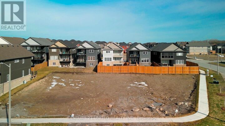 Property Photo:  85 York Drive  ON K9K 0H6 