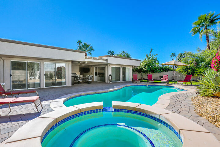 Property Photo:  78950 Starlight Lane  CA 92203 