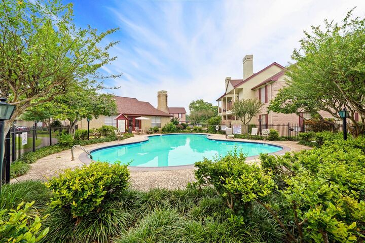 Property Photo: 2120 El Paseo Street 1403 TX 77054