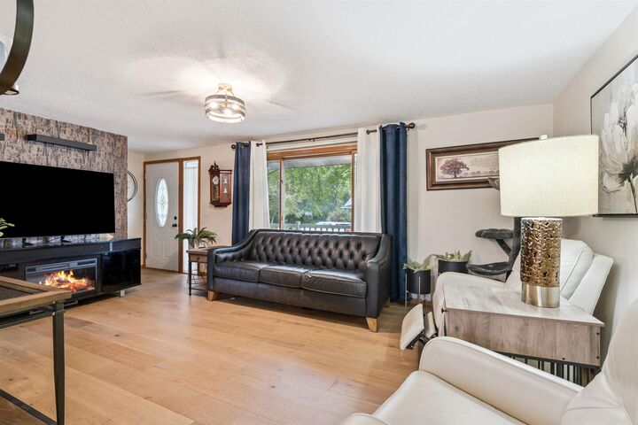 Property Photo: 305 8th Ave SW IA 50662