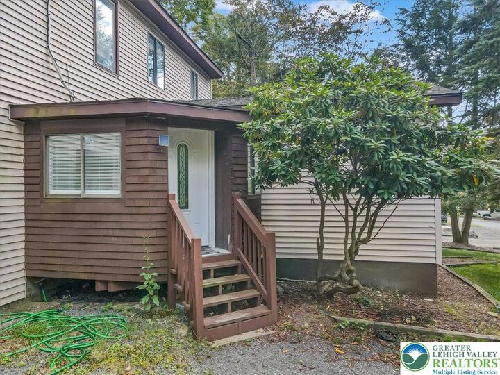 Property Photo:  7175 Mountain Drive  PA 18466 