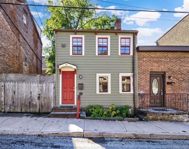 17 East Parmenter  Newburgh NY 12550 photo