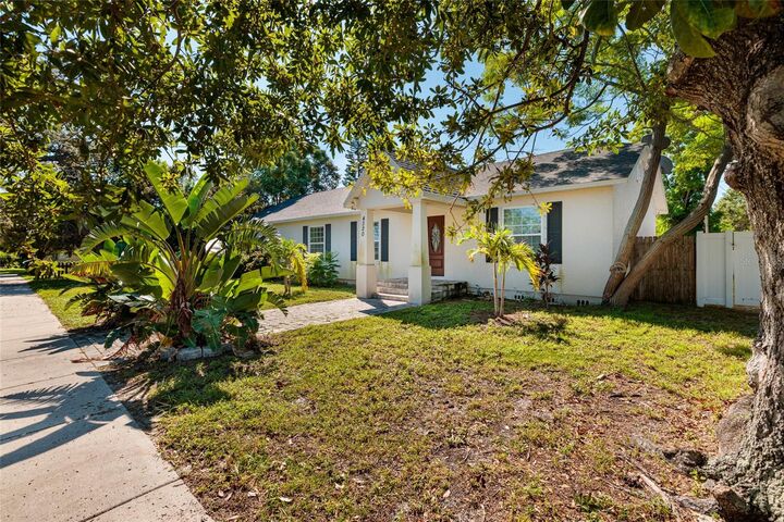 Property Photo:  4320 8th Avenue N  FL 33713 