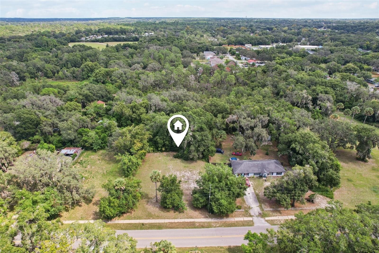 Property Photo: 847 Palmetto Street FL 32726