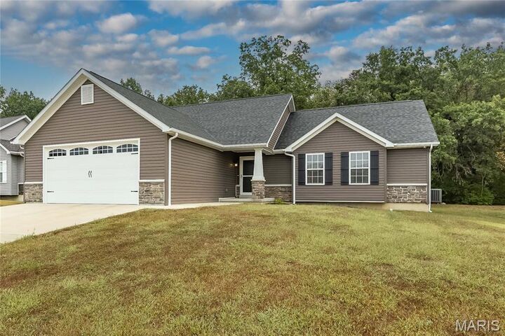 Property Photo:  131 Wabash Way  MO 63379 