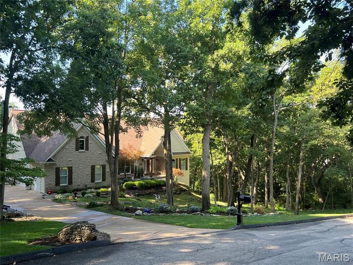 1512 Saint James Place Court  Wildwood MO 63038 photo