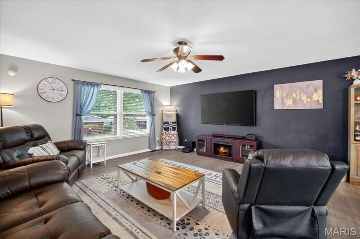 Property Photo:  673 Towerwood Drive  MO 63021 