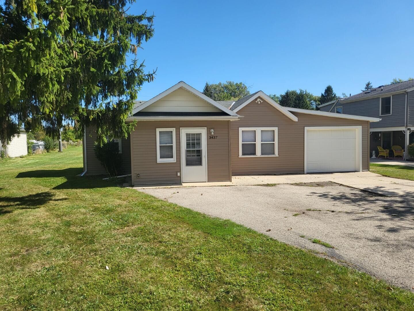 Property Photo:  3437 Meachem Rd  WI 53405 