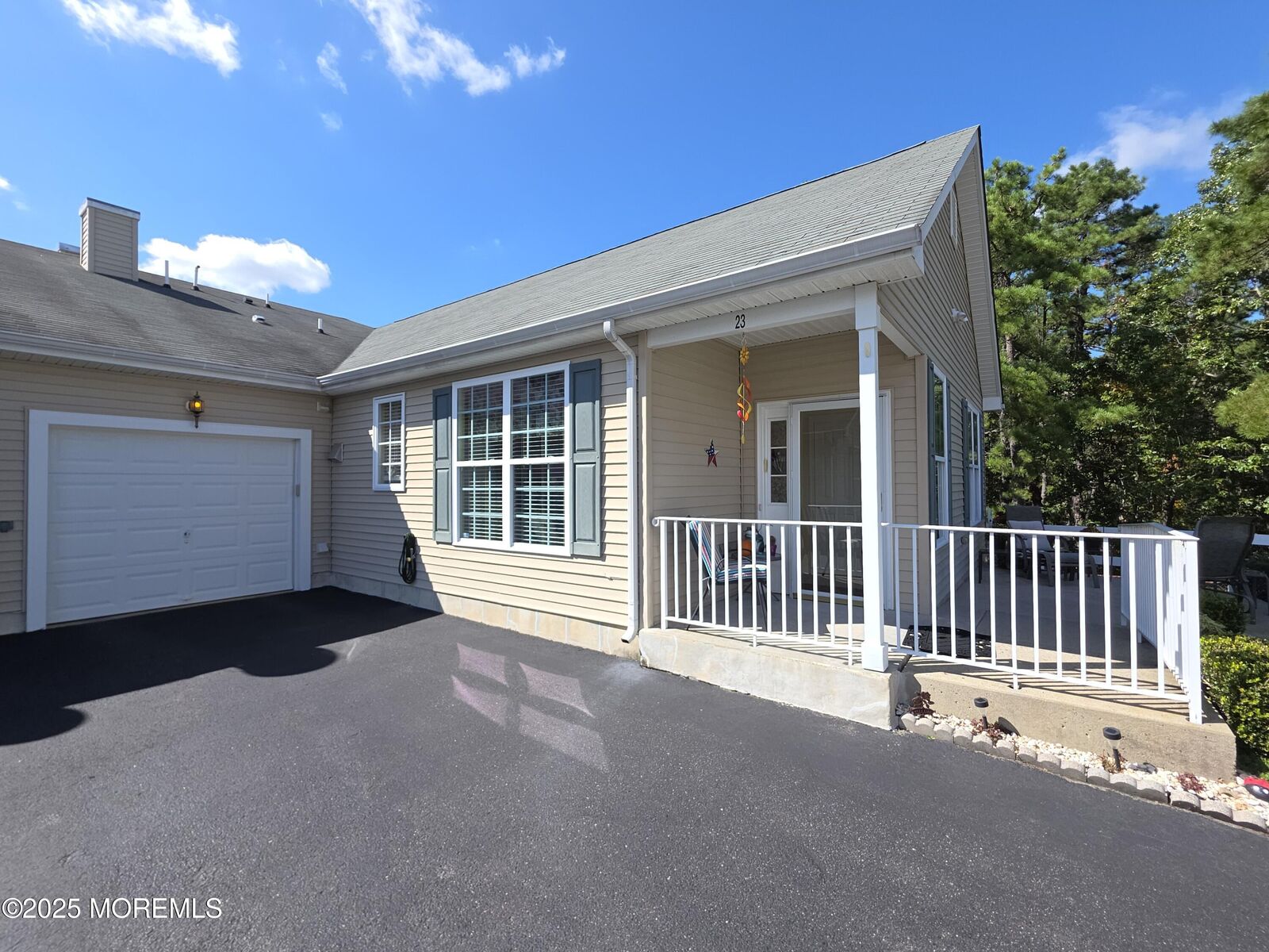 Property Photo:  23 Walkabout Court  NJ 08759 