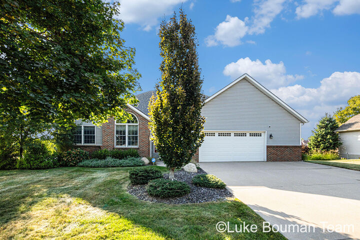 Property Photo: 975 Bluff Lake Drive MI 49464