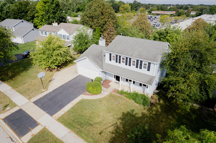 Property Photo:  36 Shore Drive  IL 60193 