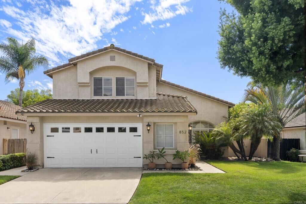 Property Photo:  852 Essence Ave  CA 92057 