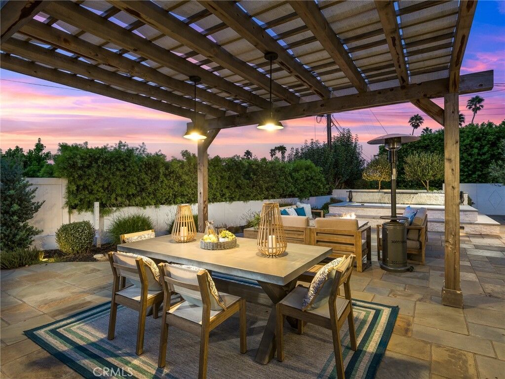 Property Photo: 237 Via Los Miradores CA 90277