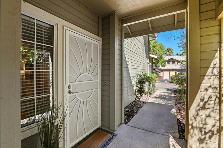 Property Photo: 4711 Courtland Lane CA 95608