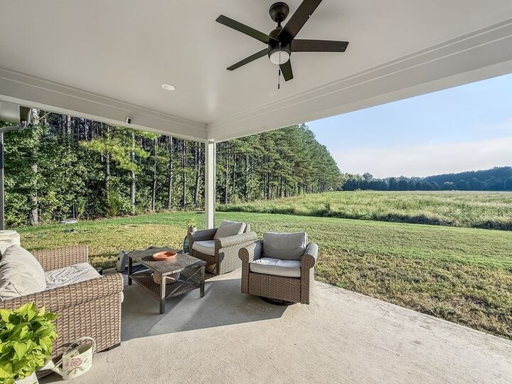 Property Photo: 512 County Road 445 MS 38655