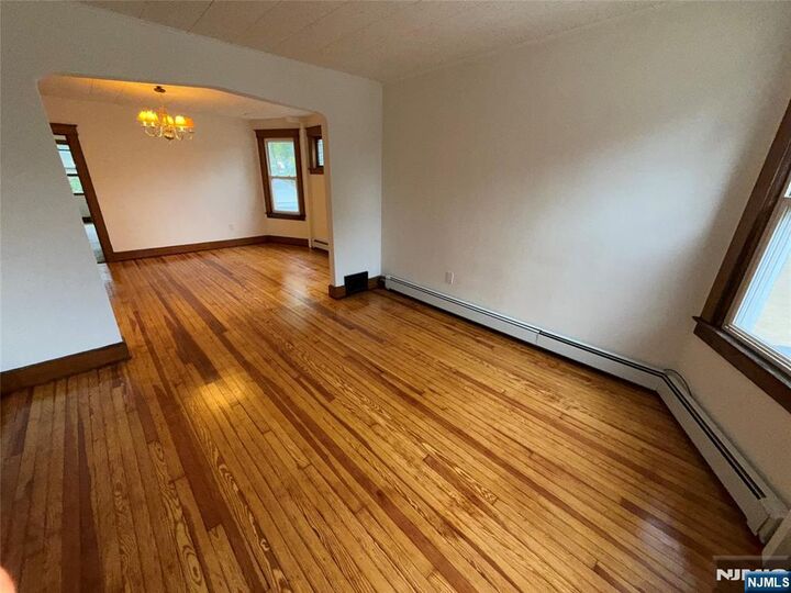 Property Photo:  31 Linda Vista Avenue  NJ 07508 