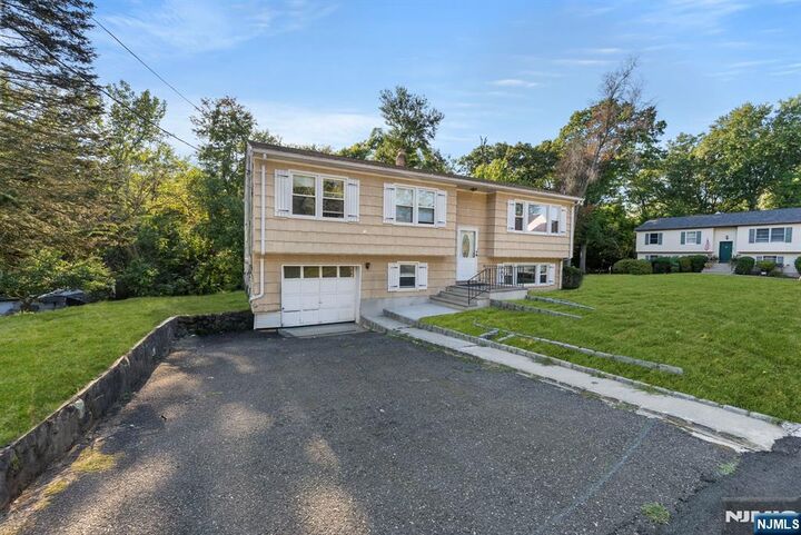 Property Photo: 20 Lewis Place NJ 07675