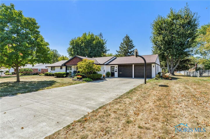 1018 Cherry Lane  Findlay OH 45840 photo