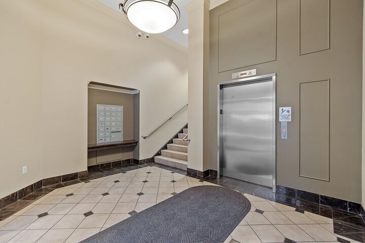 Property Photo:  77 Hanover Street  NH 03801 