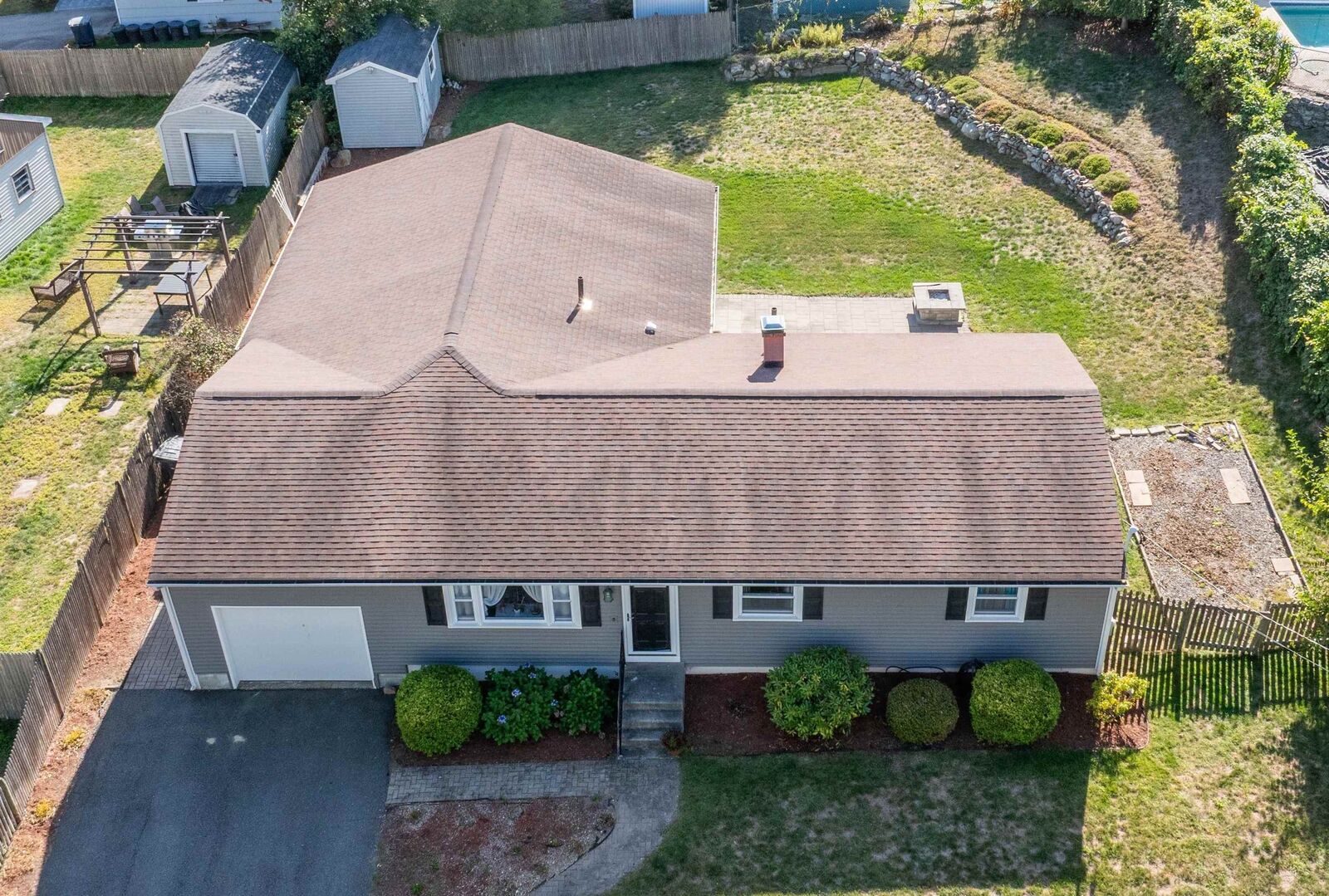 Property Photo: 28 Nottingham Drive NH 03062