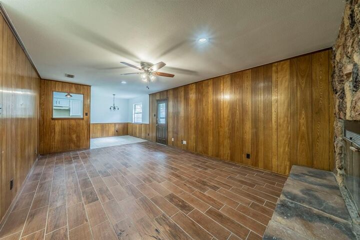 Property Photo: 105 Briar Lane TX 75165