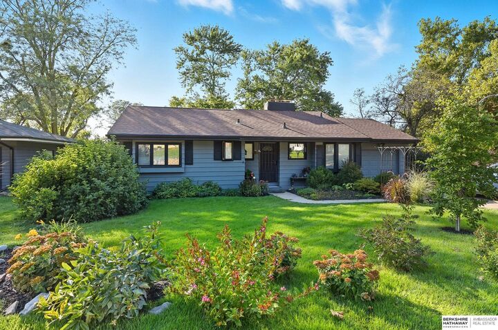 Property Photo: 3354 S 108th Street NE 68144