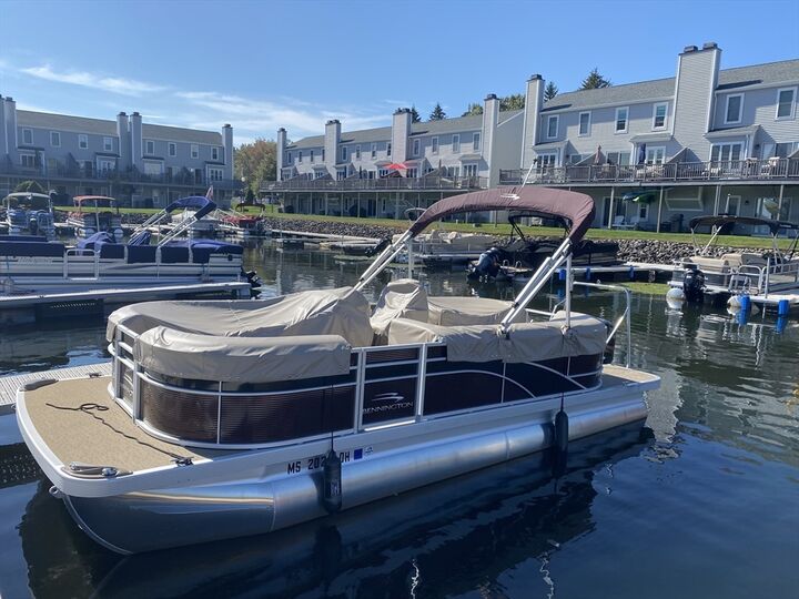 Property Photo:  1001 Treasure Island Rd 1001  MA 01570 