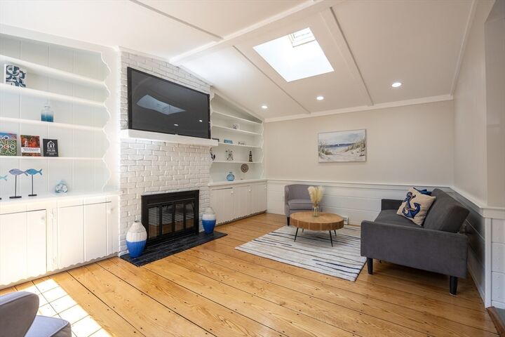 Property Photo:  850 Queen Anne Rd  MA 02645 