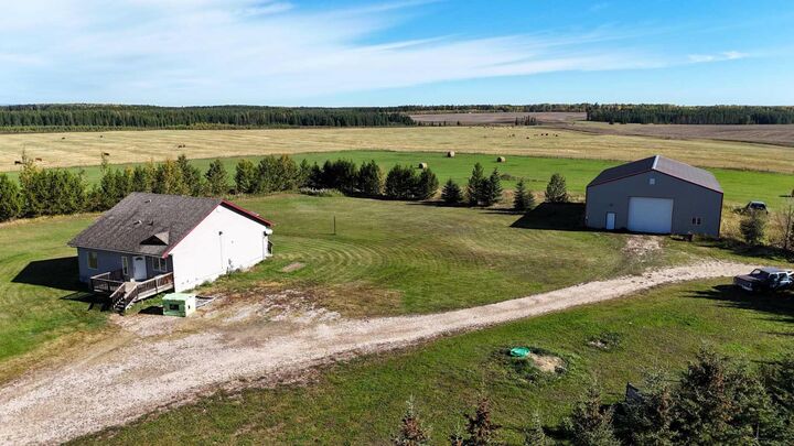 Property Photo:  53409 Range Road 150  AB T7E 1G3 