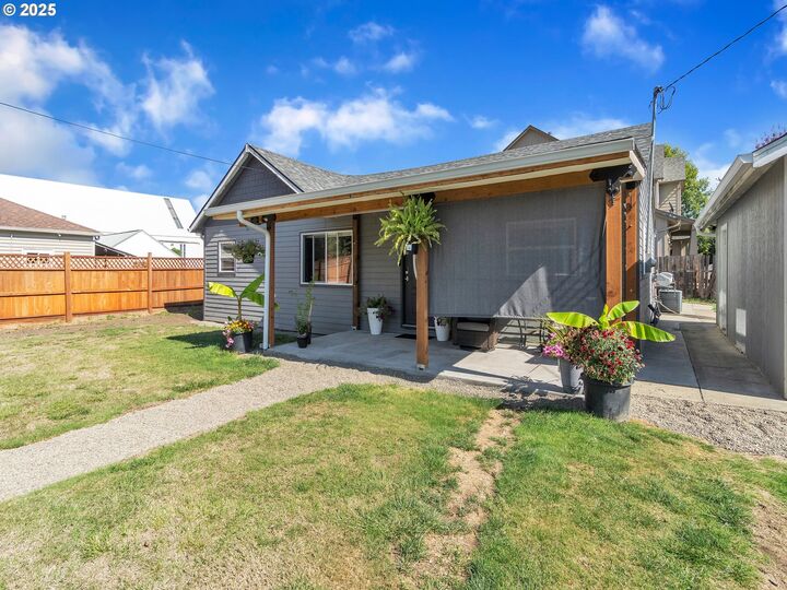 4201 Wadsworth Ln  Salem OR 97317 photo