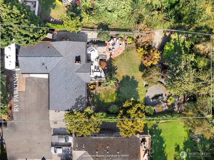 Property Photo:  834  Cary Road  WA 98020 