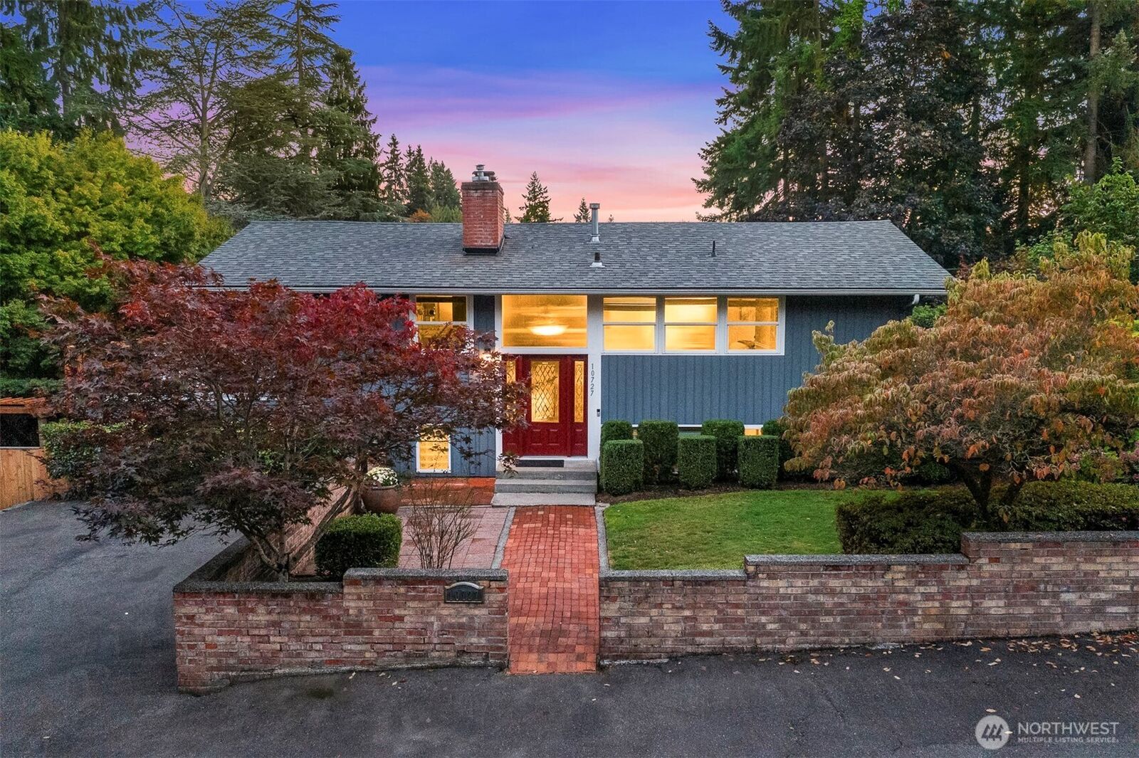 Property Photo: 10727 NE 187th Street WA 98011