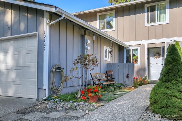 Property Photo:  10127  5th Place SE  WA 98258 